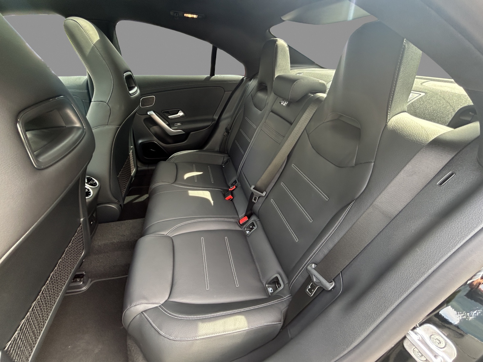 MERCEDES-BENZ CLA 250 4Matic 8G-DCT-image-14