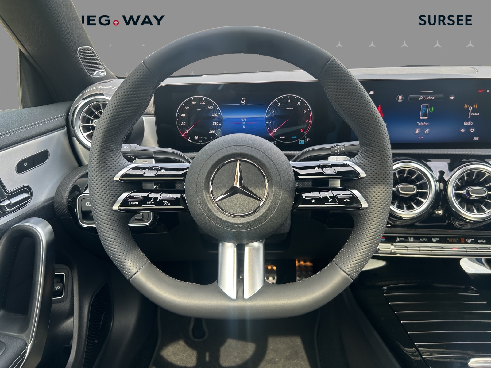 MERCEDES-BENZ CLA 250 4Matic 8G-DCT-image-11