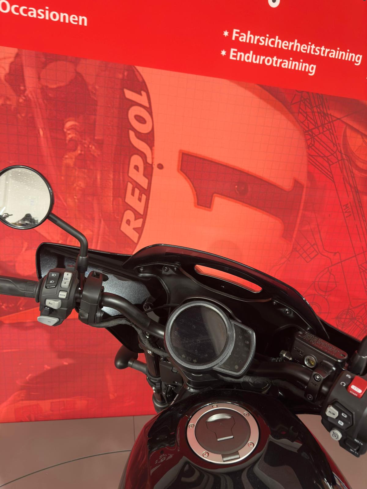 HONDA CMX 1100 Rebel Touring**Schwarz**DEMO-BIKE-image-6