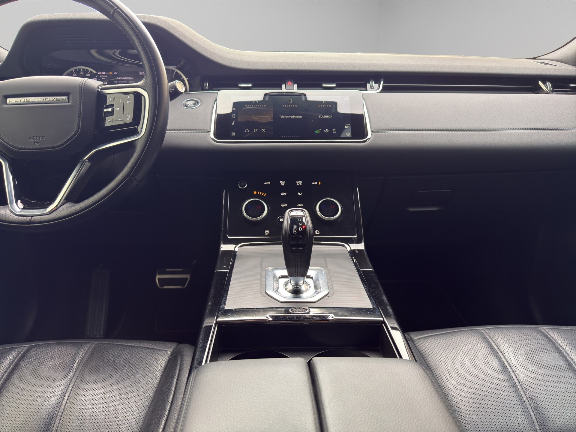 LAND ROVER Range Rover Evoque 2.0 D 200 R-Dynamic SE-image-6