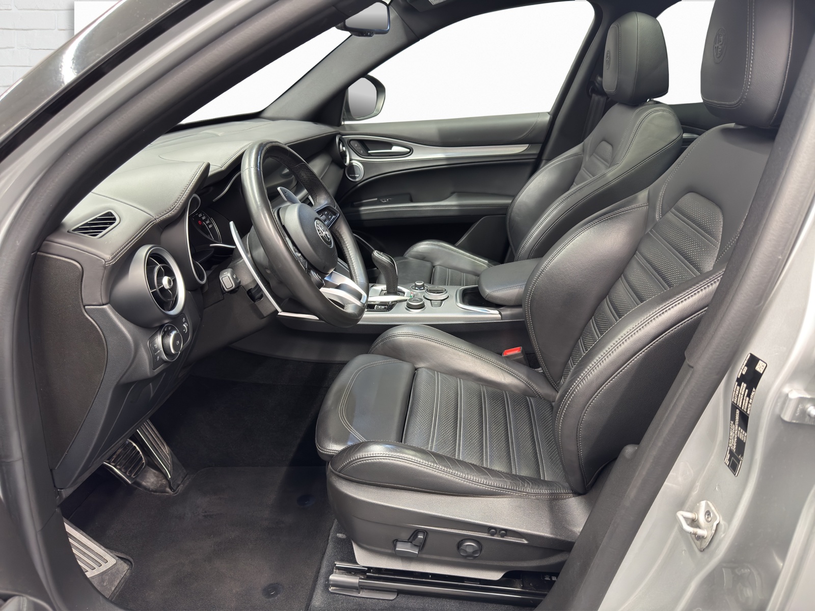 ALFA ROMEO Stelvio 2.0 Q4 280 Veloce-image-6