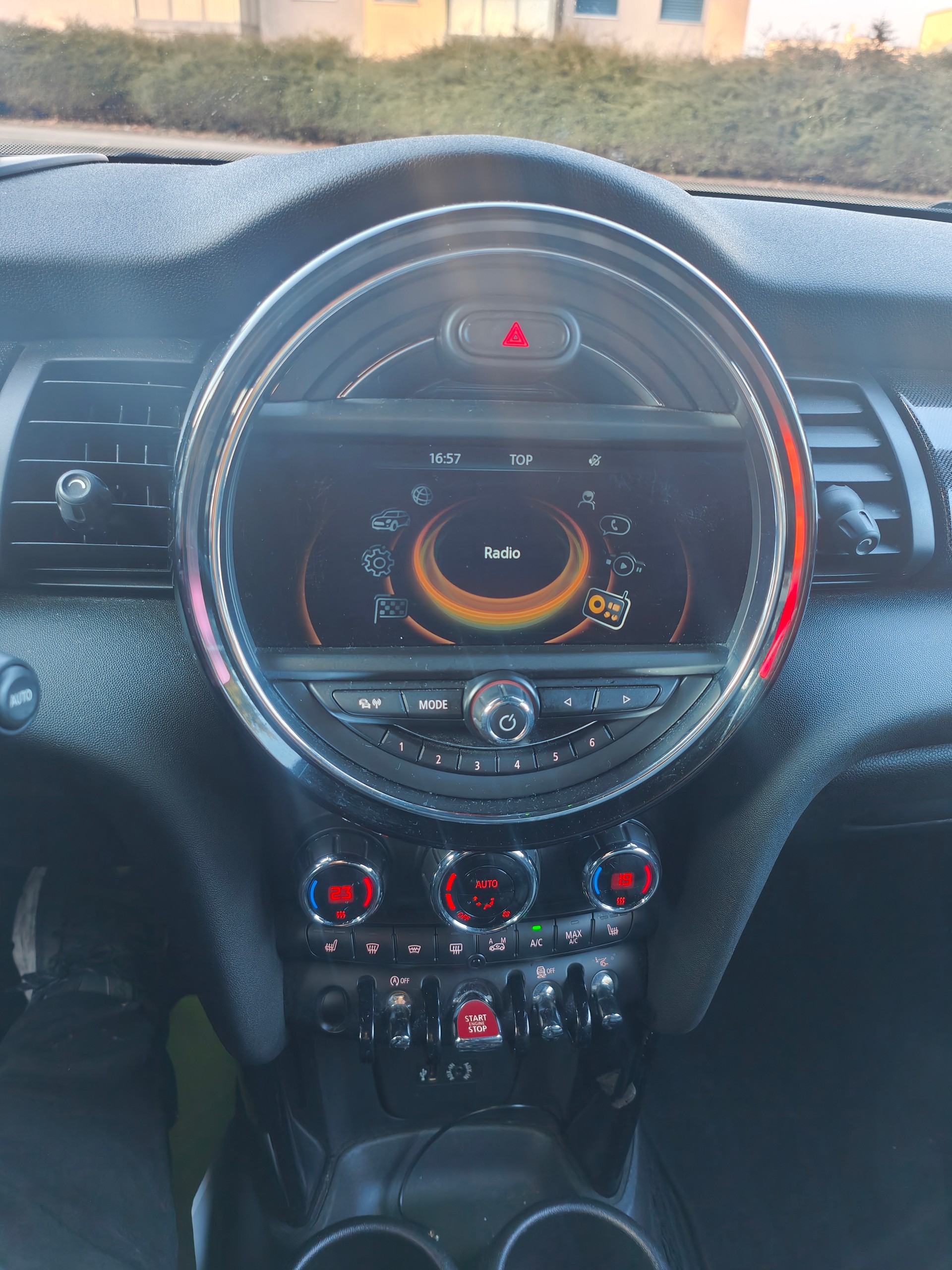 MINI Cooper S-image-11