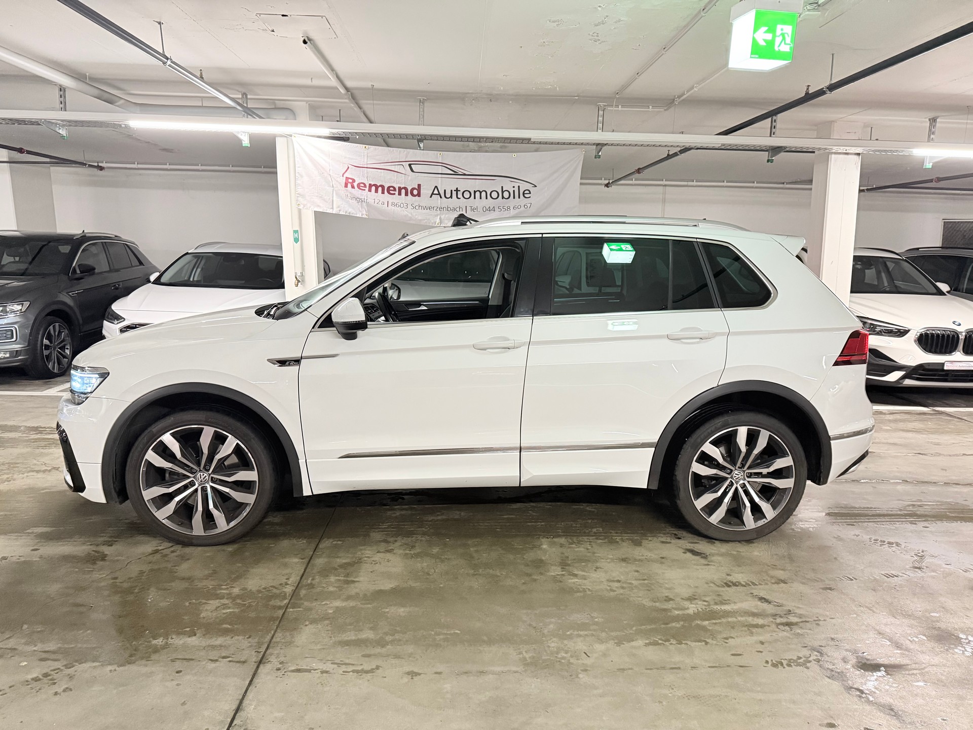 VW Tiguan 2.0 TDI SCR Highline 4Motion DSG R Line-image-3