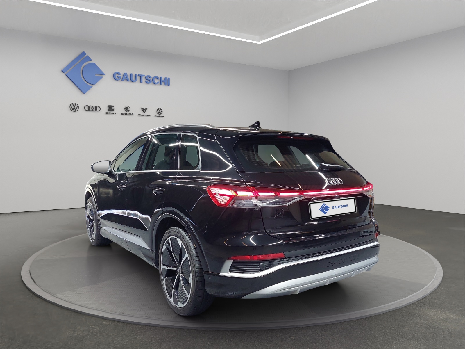 AUDI Q4 e-tron 50 quattro-image-2
