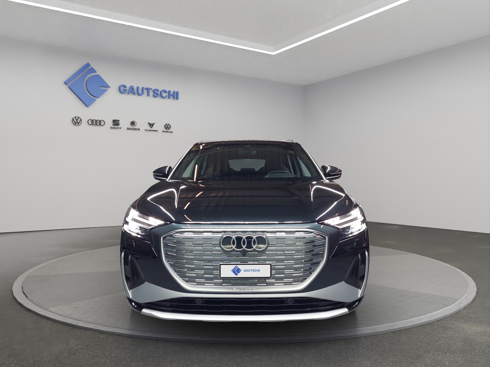 AUDI Q4 e-tron 50 quattro-image-4