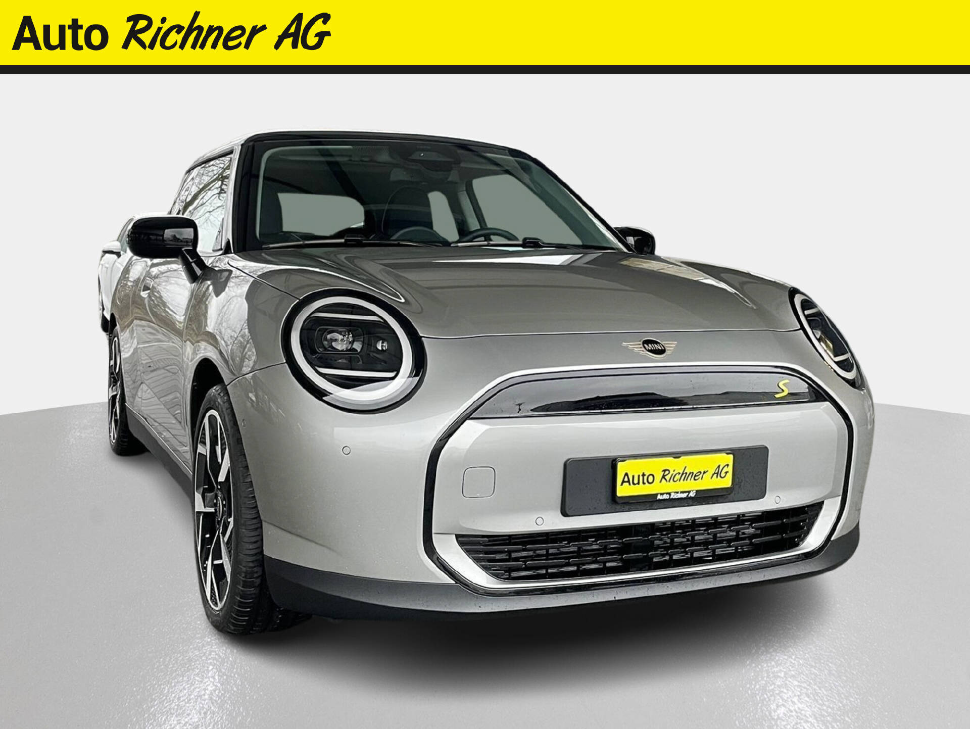MINI Mini J01 Cooper SE-image-0