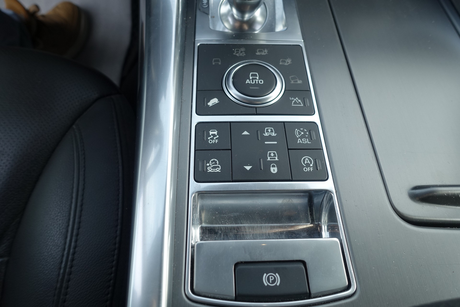 LAND ROVER Range Rover Sport 3.0 SDV6 SE Automatic-image-11