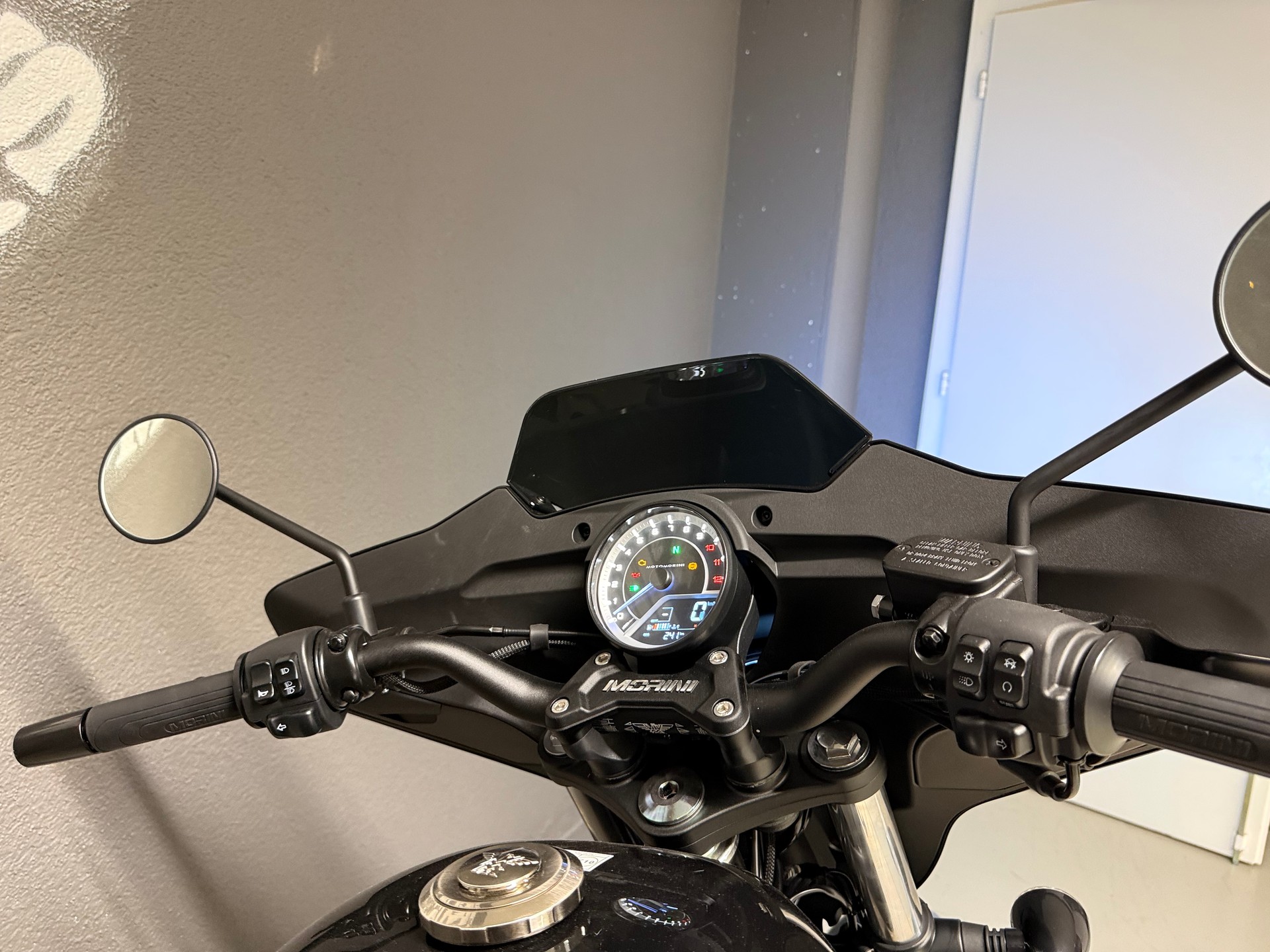 MOTO MORINI CALIBRO BAGGER 700-image-13