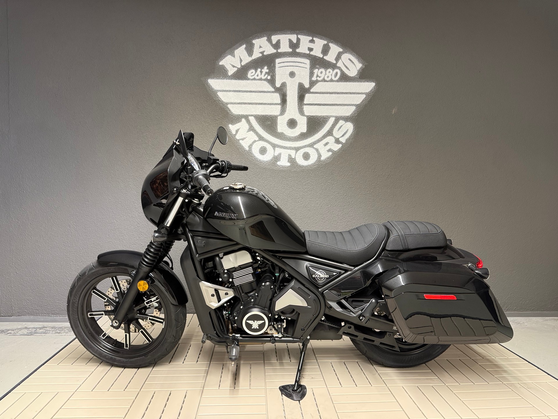 MOTO MORINI CALIBRO BAGGER 700