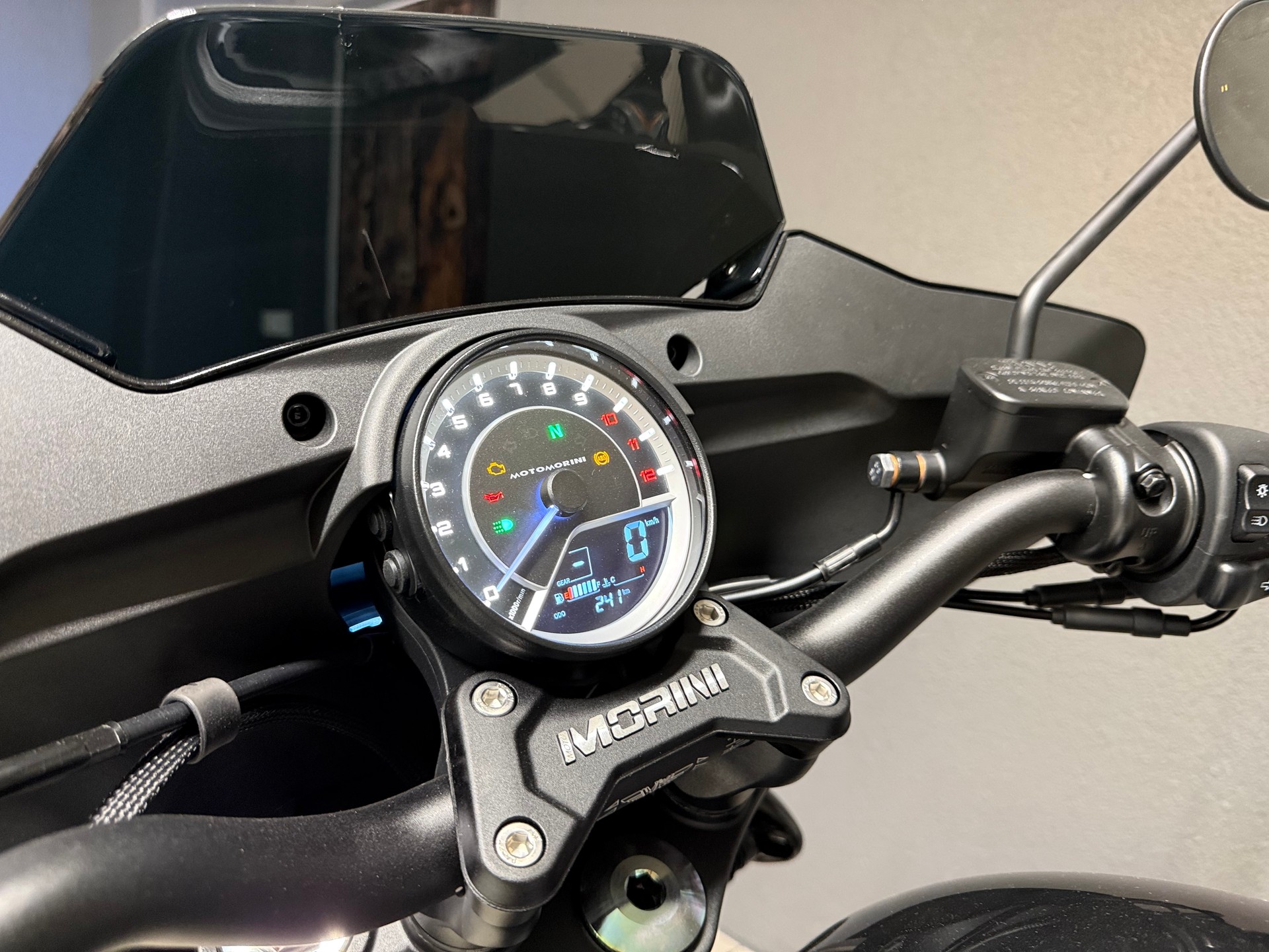 MOTO MORINI CALIBRO BAGGER 700-image-10