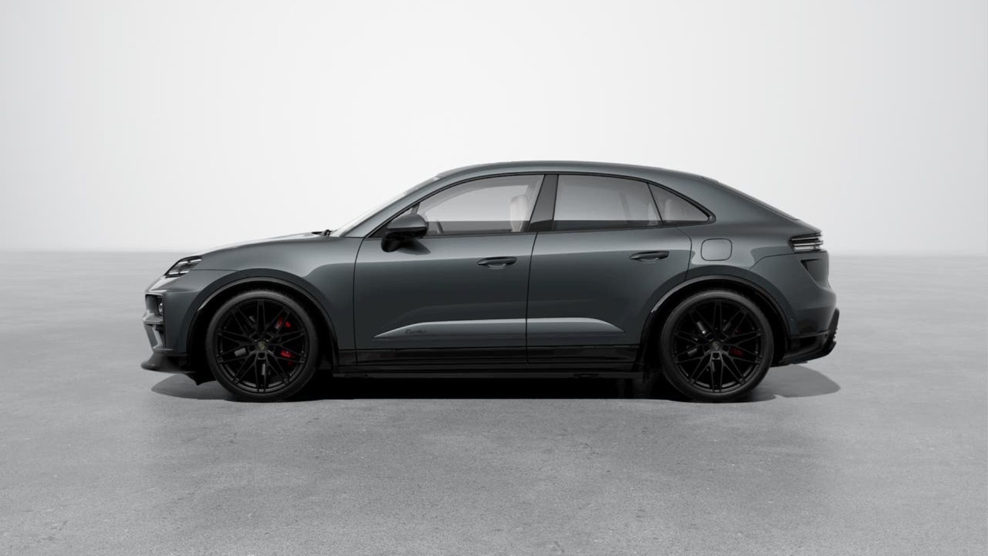 PORSCHE Macan Turbo-image-1