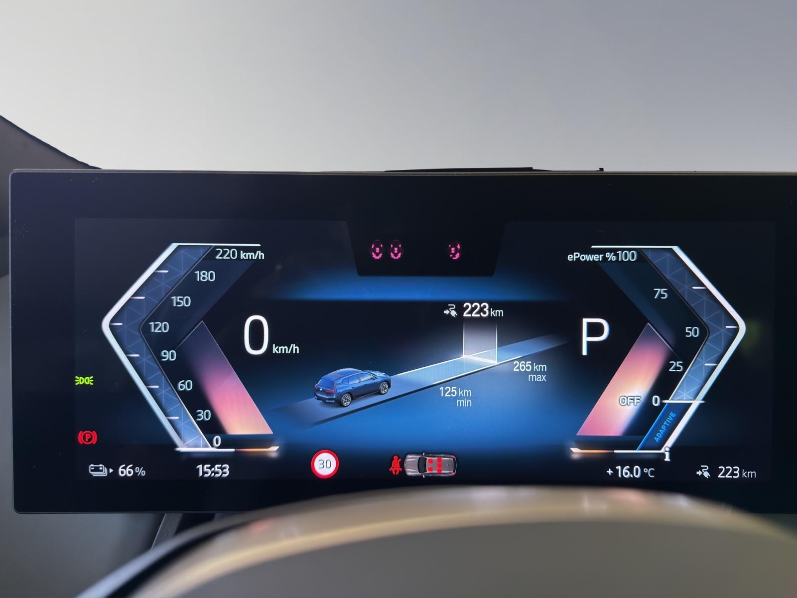 BMW iX xDrive40-image-7