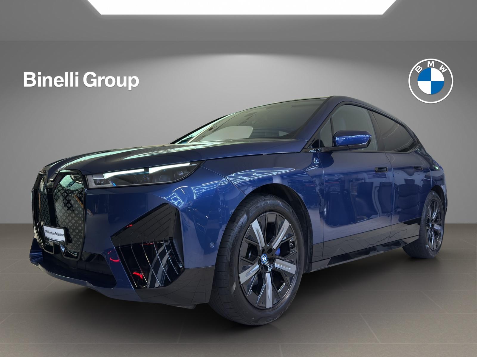 BMW iX xDrive40-image-0