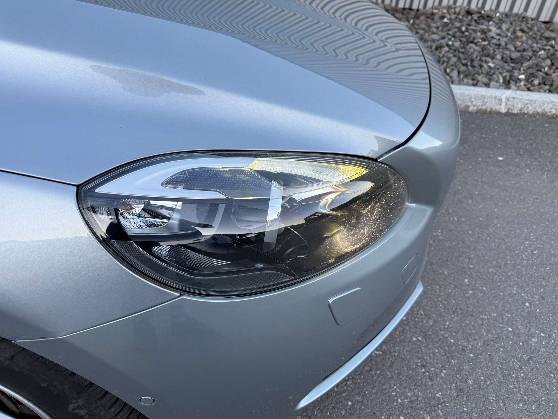 VOLVO V40 D3 Momentum Geartronic-image-10