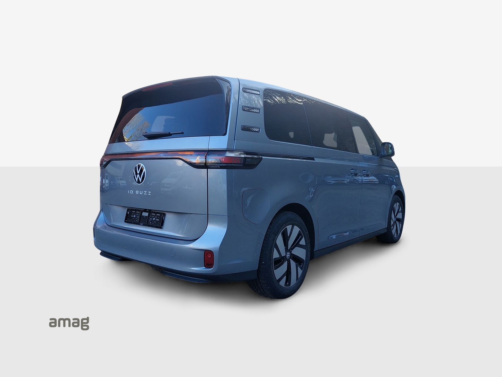 VW ID.Buzz NWB GTX 4 Motion-image-3
