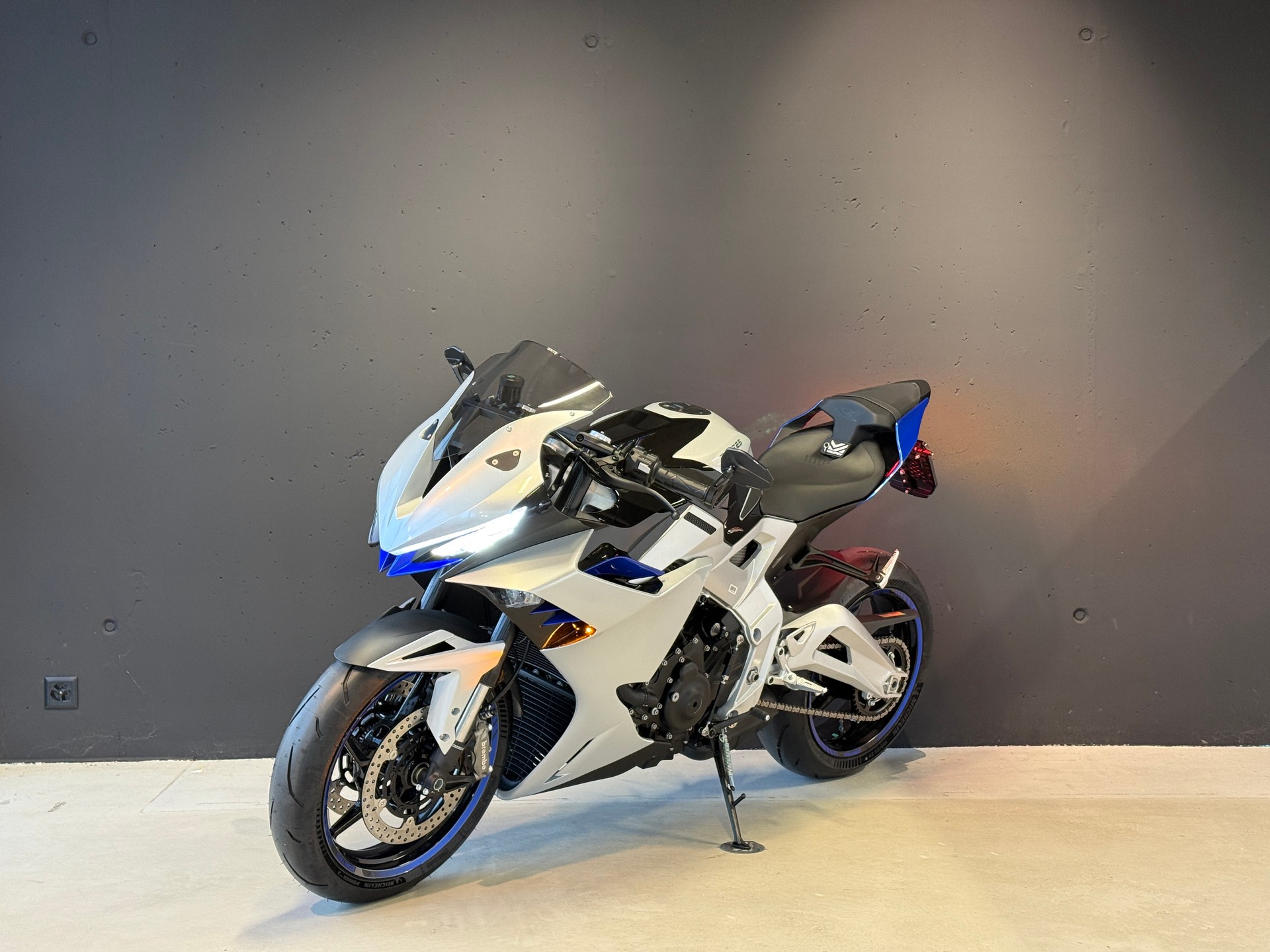 ZONTES 703 RR auch als 35kw-showroom-element-2