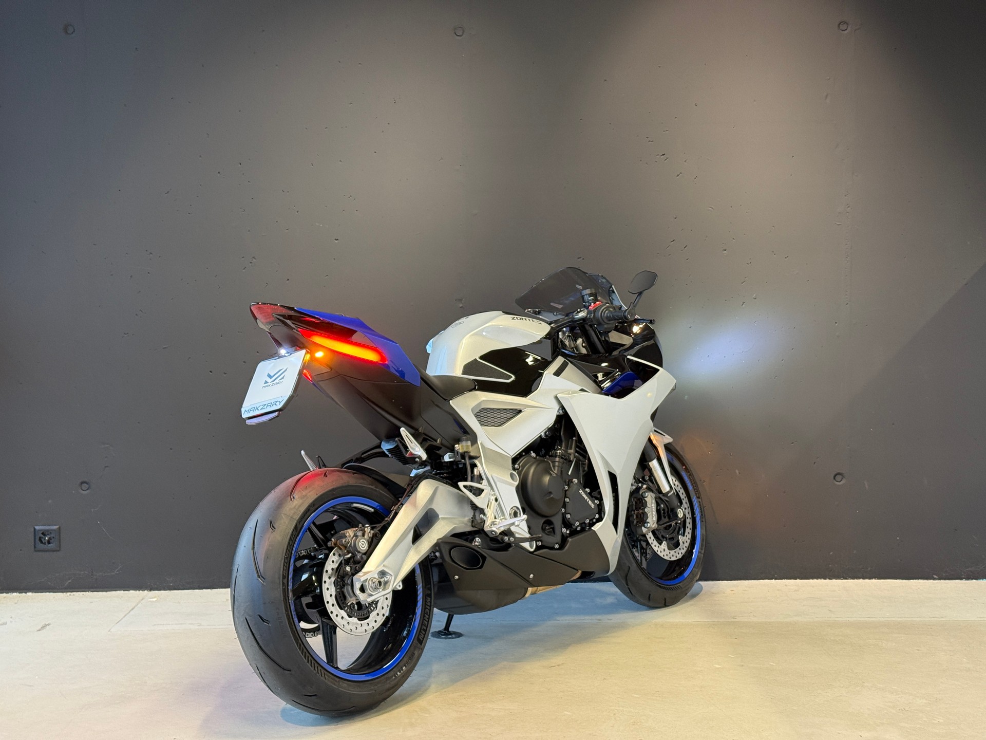 ZONTES 703 RR auch als 35kw-showroom-element-3
