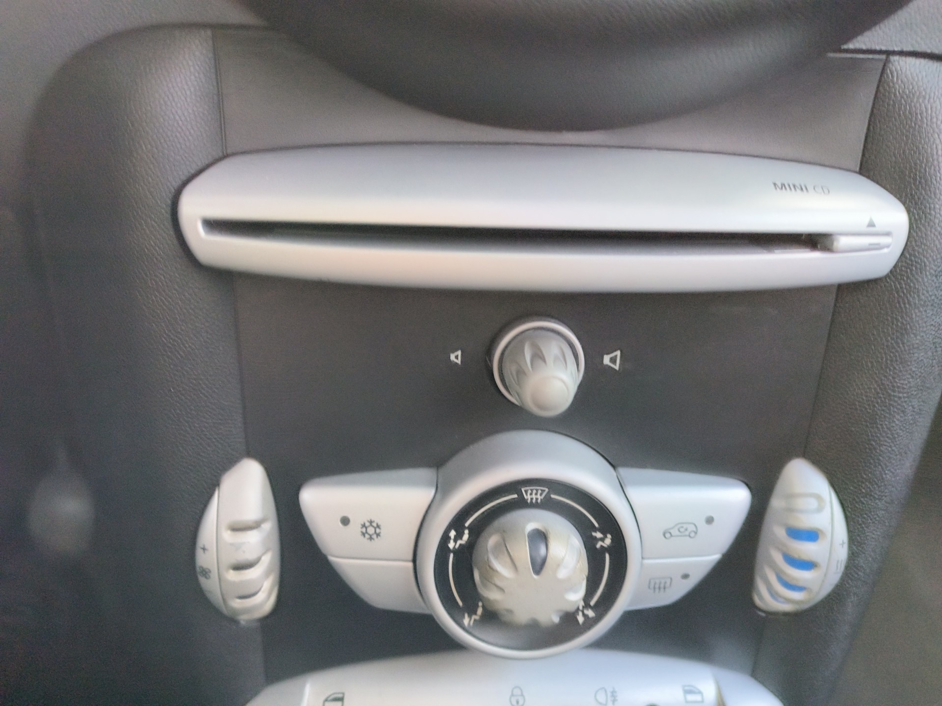 MINI One-image-9