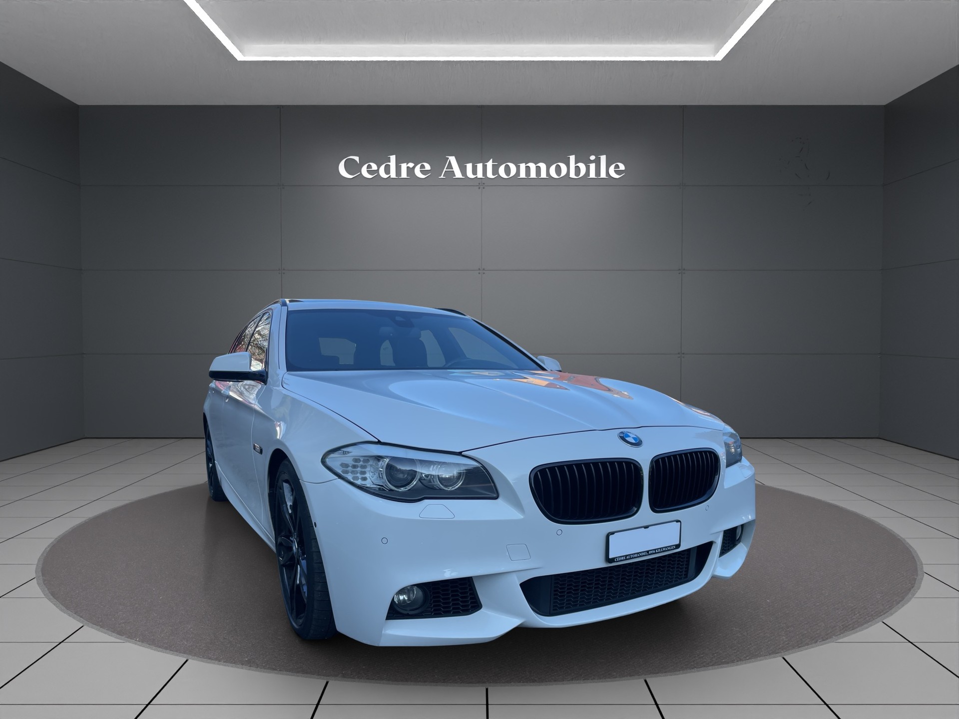 BMW 535d xDrive M Sport Touring Steptronic-showroom-element-1