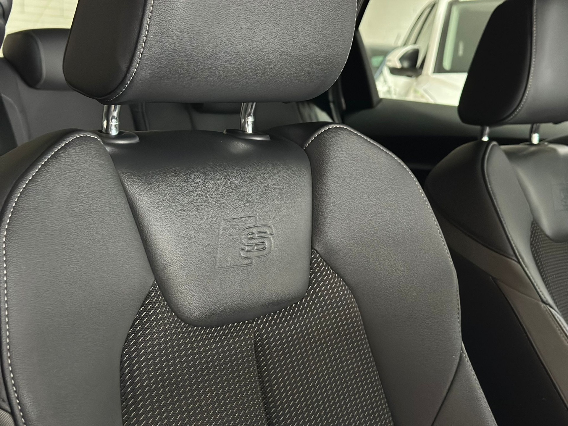 AUDI A1 City Carver 30 TFSI S-tronic-image-11