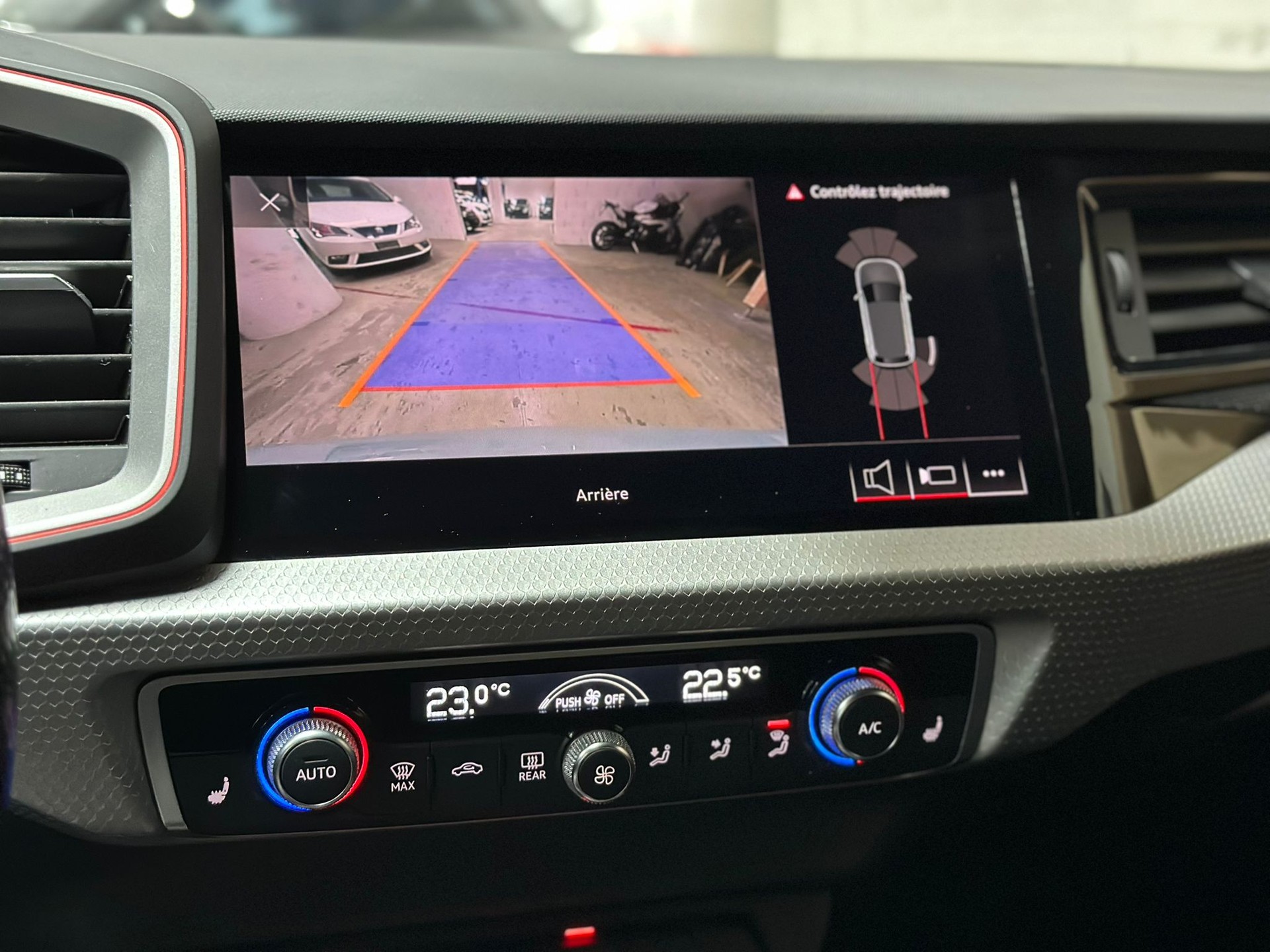 AUDI A1 City Carver 30 TFSI S-tronic-image-13