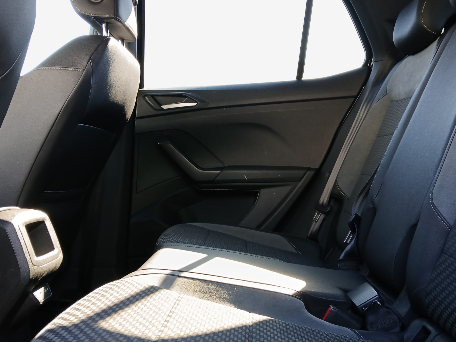 VW T-Cross 1.0 TSI Style DSG-image-11