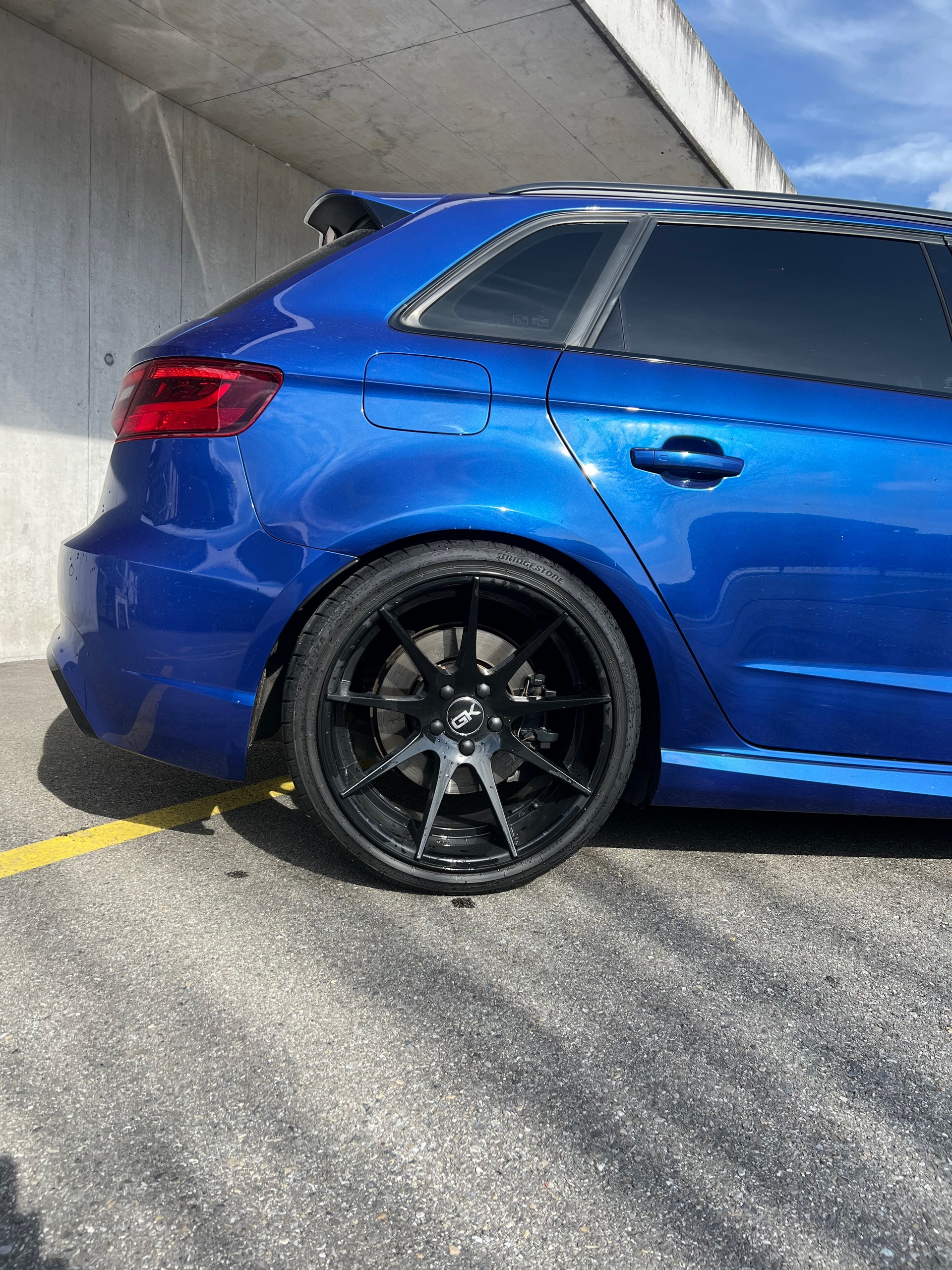 AUDI RS3 2.5 TSI quattro S-tronic-image-1