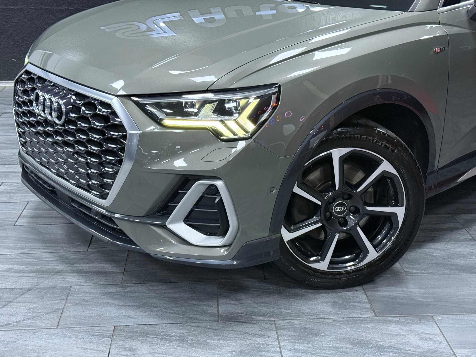 AUDI Q3 Sportback 45 TFSI S line quattro S-tronic / CH Fz aus 1 Hand / AHK / Vollausstattung / Leasing ab 299.--showroom-element-1