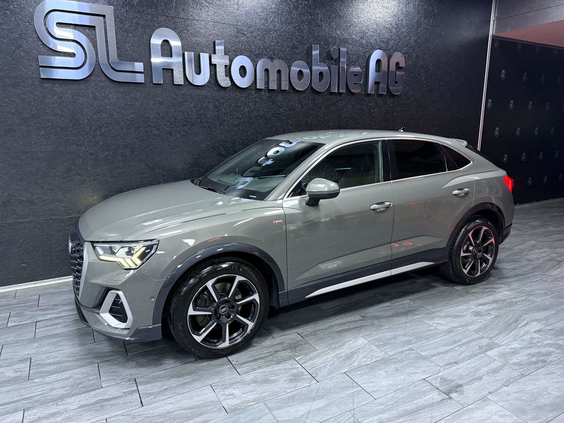 AUDI Q3 Sportback 45 TFSI S line quattro S-tronic / CH Fz aus 1 Hand / AHK / Vollausstattung / Leasing ab 299.--image-4