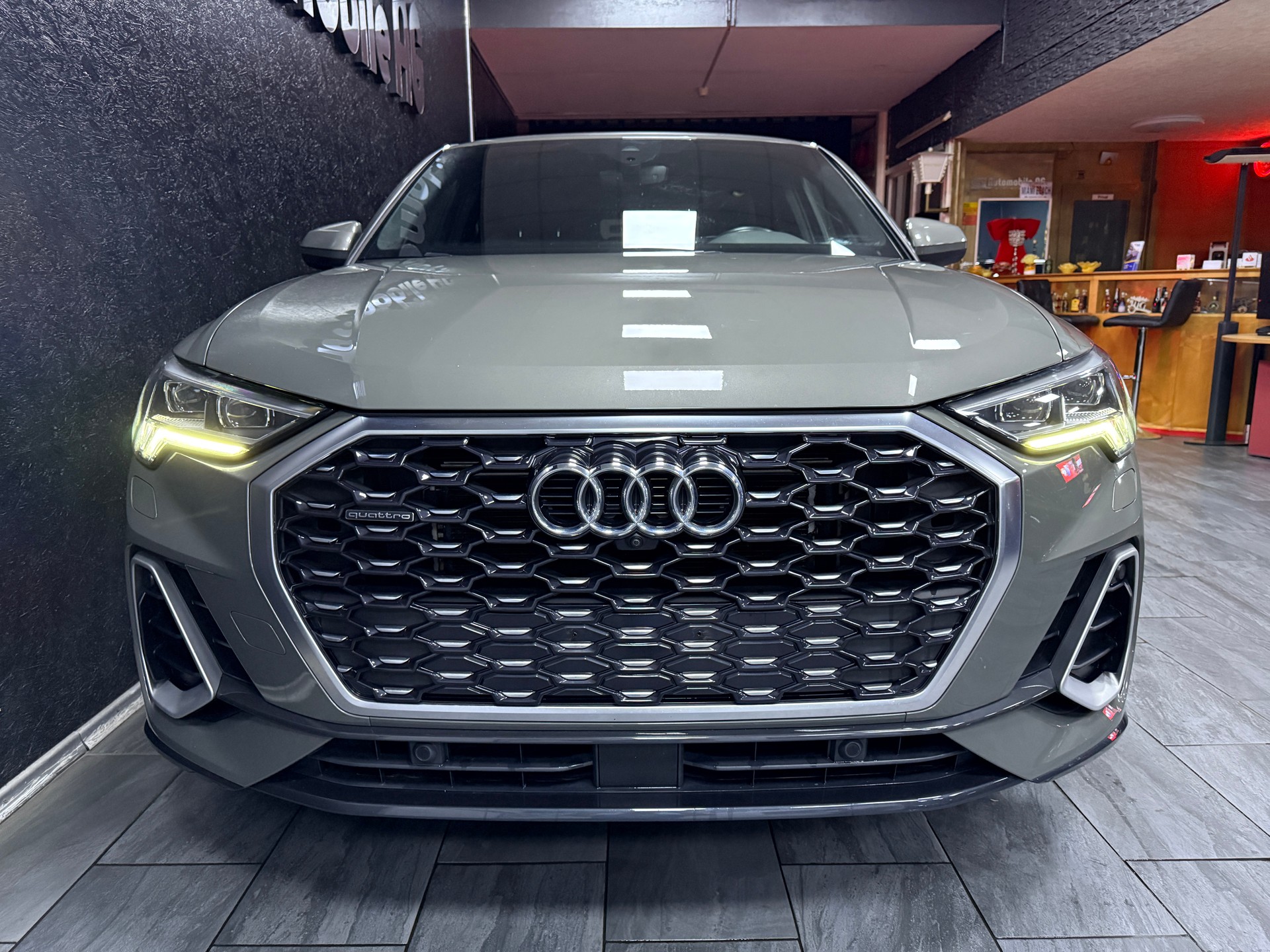 AUDI Q3 Sportback 45 TFSI S line quattro S-tronic / CH Fz aus 1 Hand / AHK / Vollausstattung / Leasing ab 299.--image-8