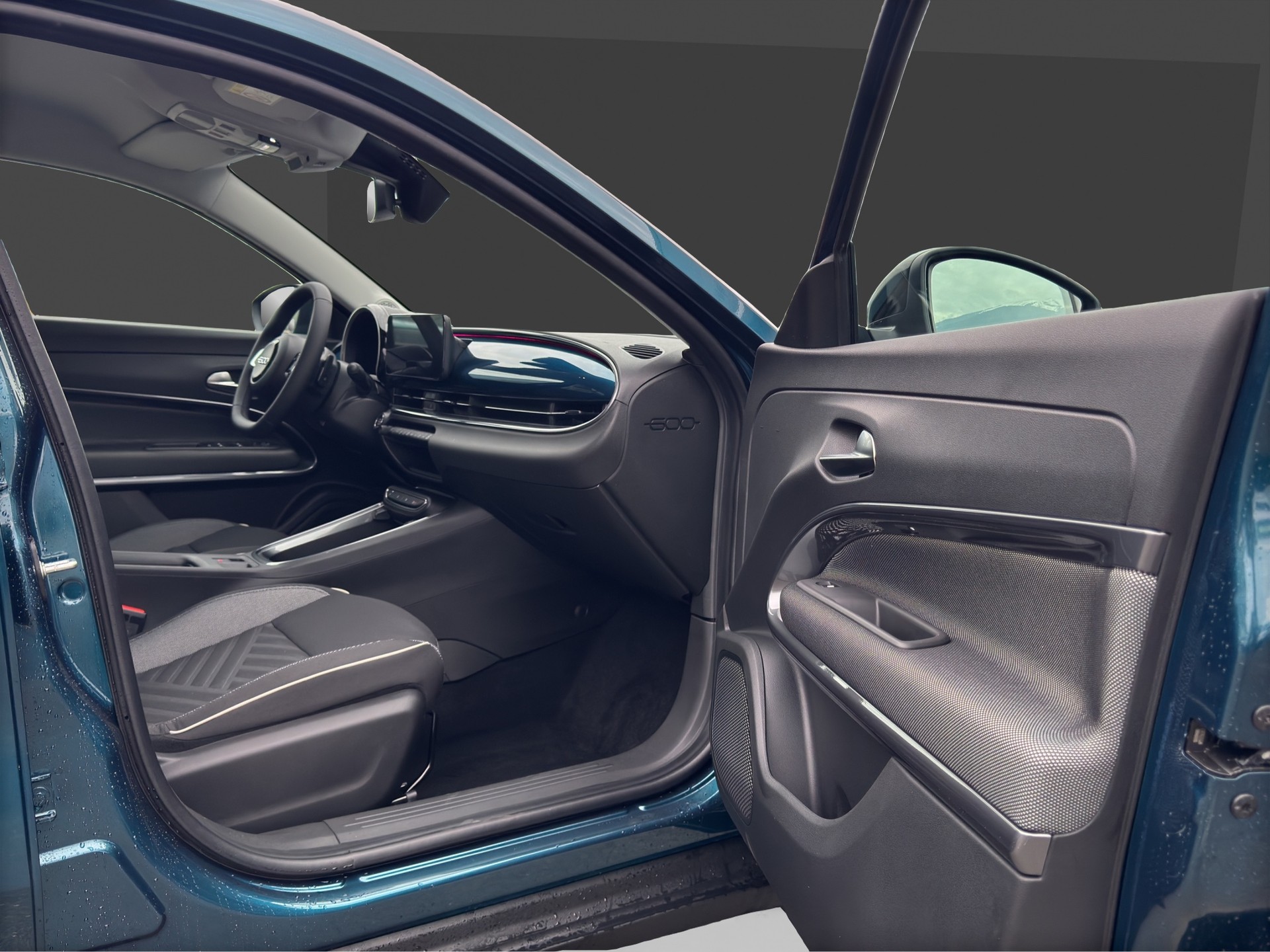 FIAT 600h MildHybrid Icon Swiss Edition-image-15