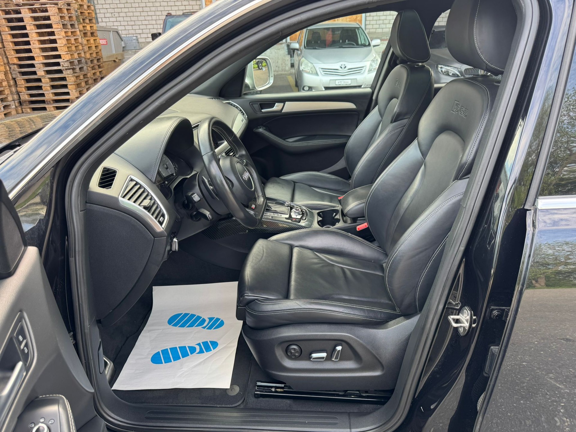 AUDI SQ5 3.0 TDI quattro tiptronic-image-14