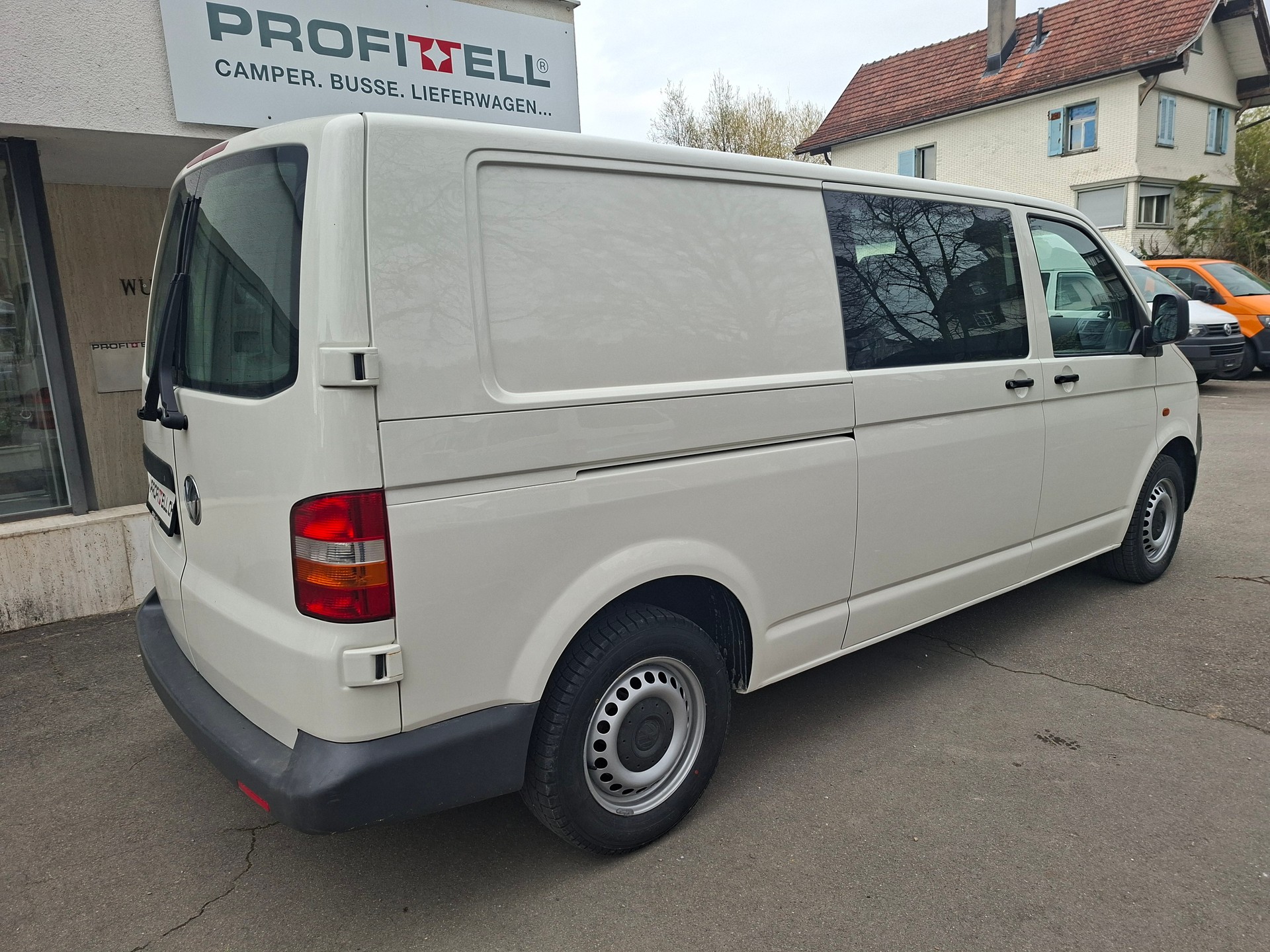 VW T5 2.5 TDI PD 4MOTION-image-1