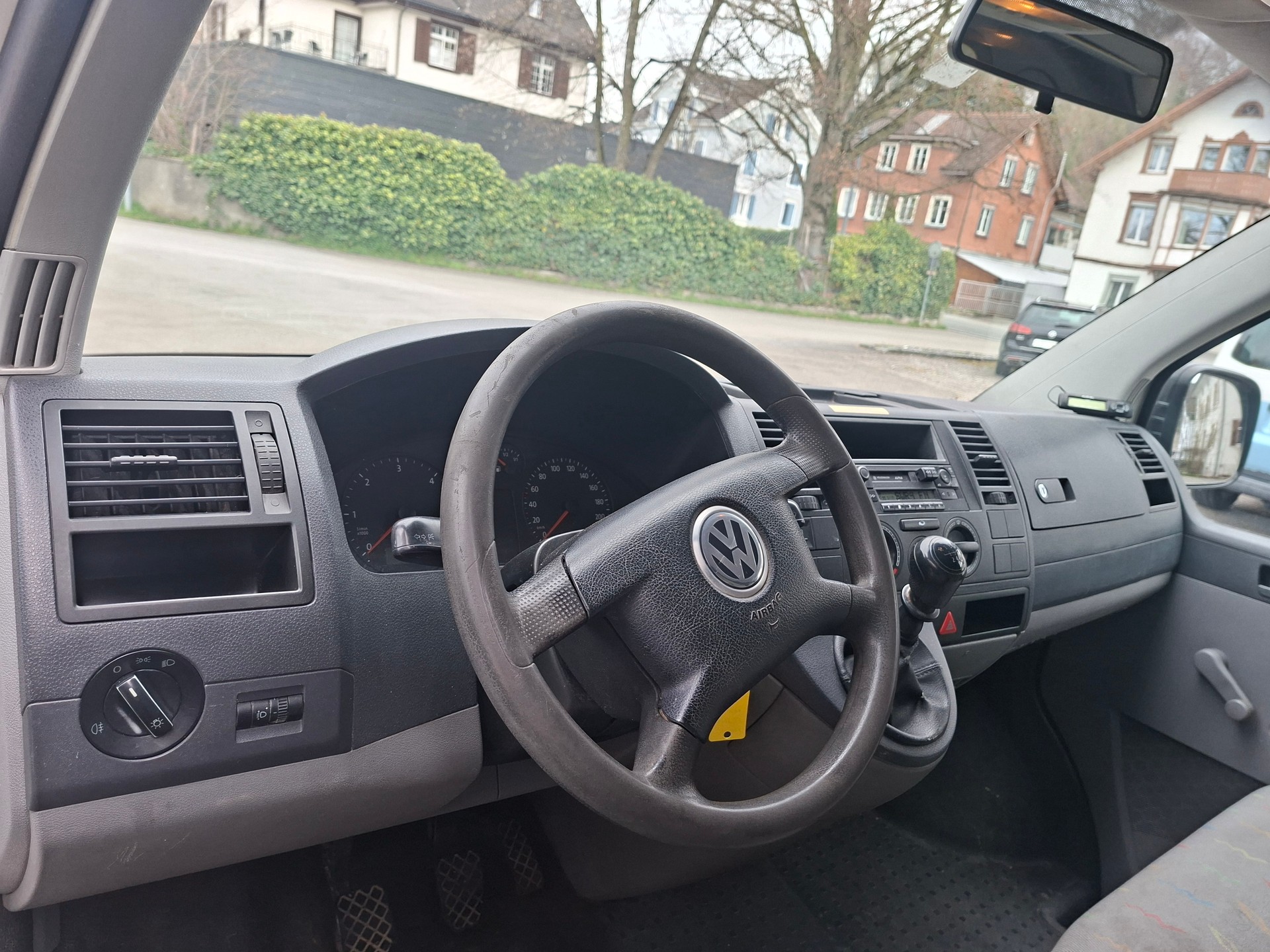 VW T5 2.5 TDI PD 4MOTION-image-8