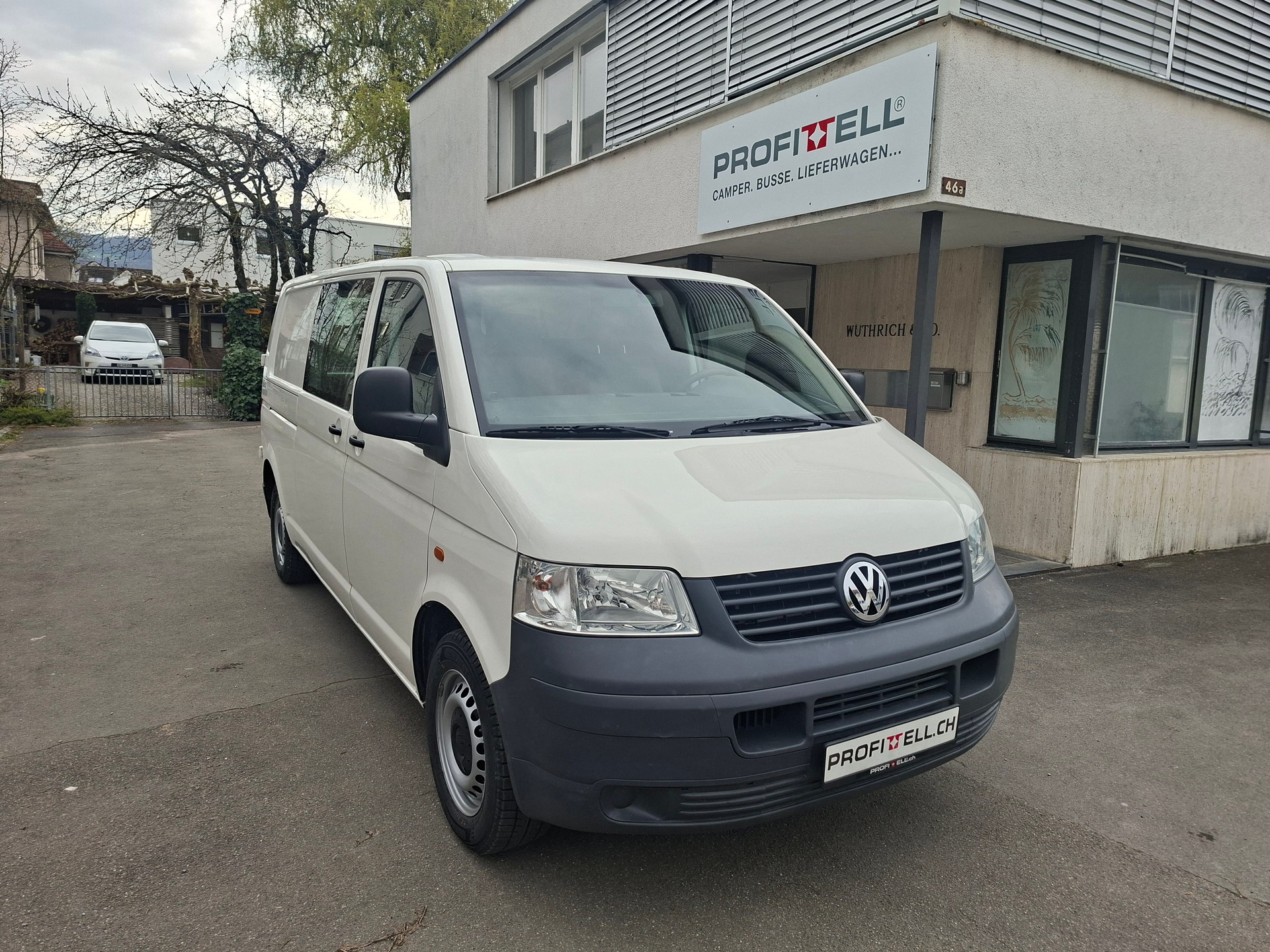 VW T5 2.5 TDI PD 4MOTION-image-0