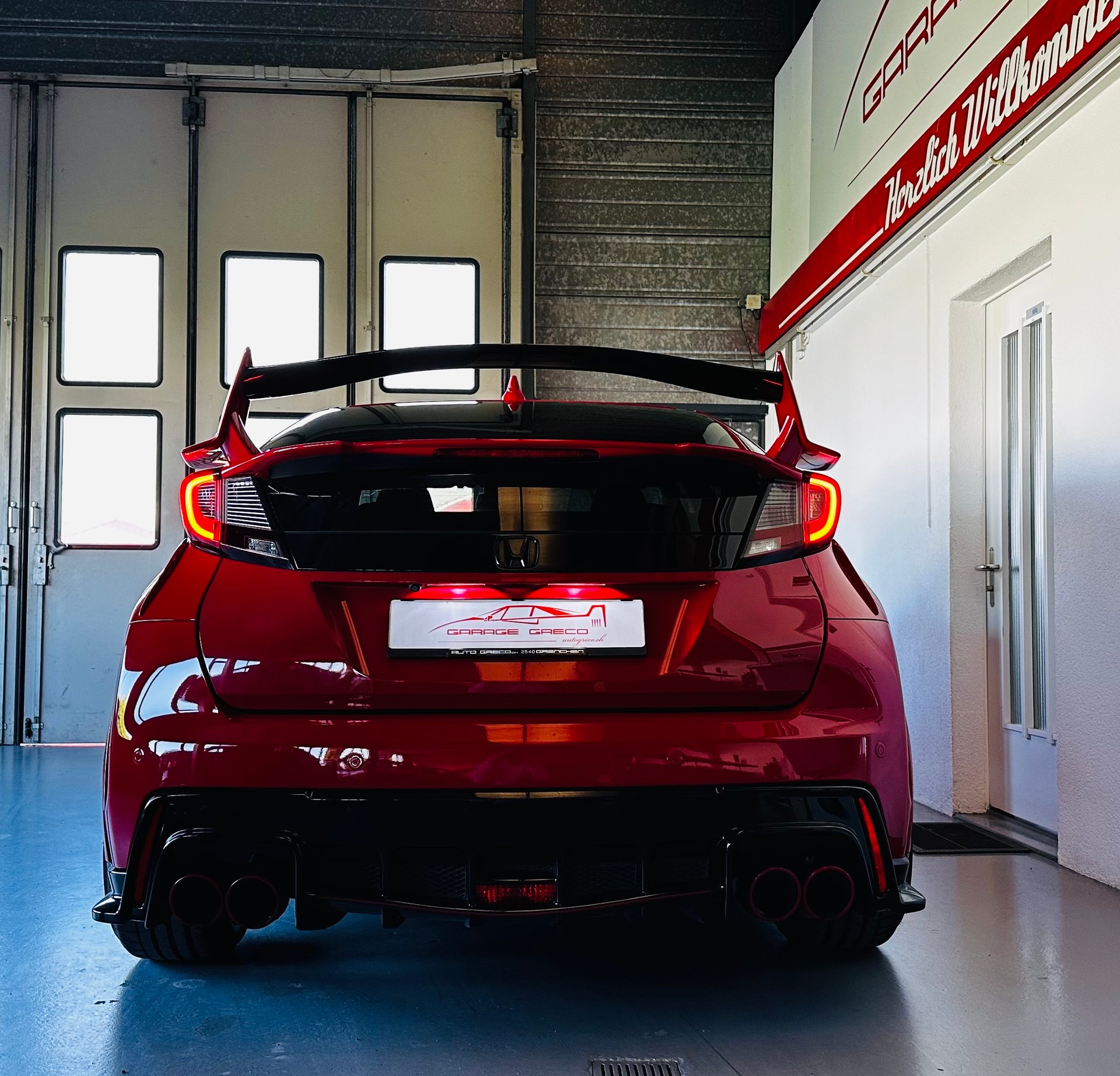 HONDA Civic 2.0 i-VTEC Type R GT **RED SPECIAL**-image-6