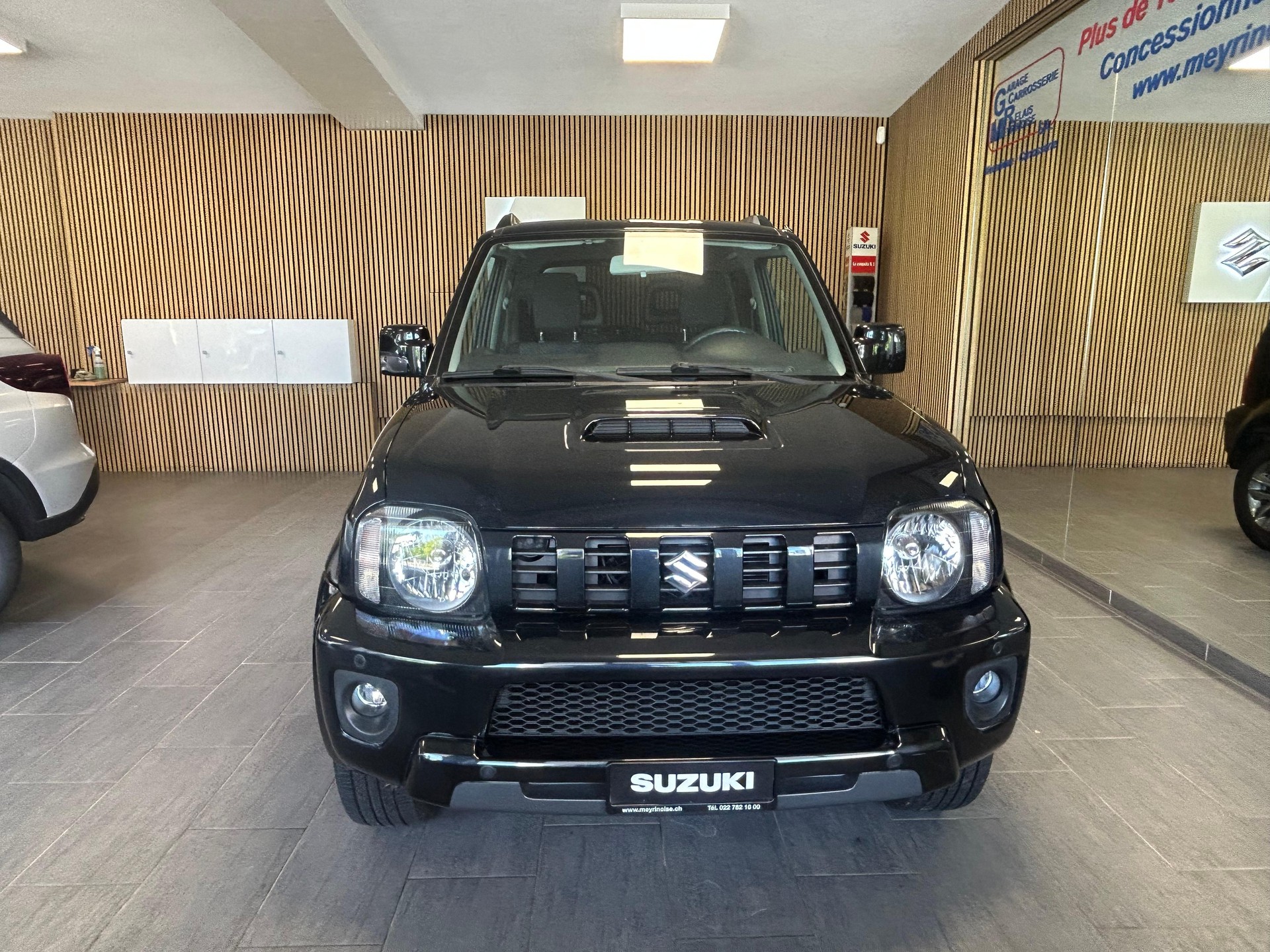 SUZUKI Jimny Wagon 1.3 4WD Sergio Cellano Top Automatique 4 Place/4Platz-showroom-element-2