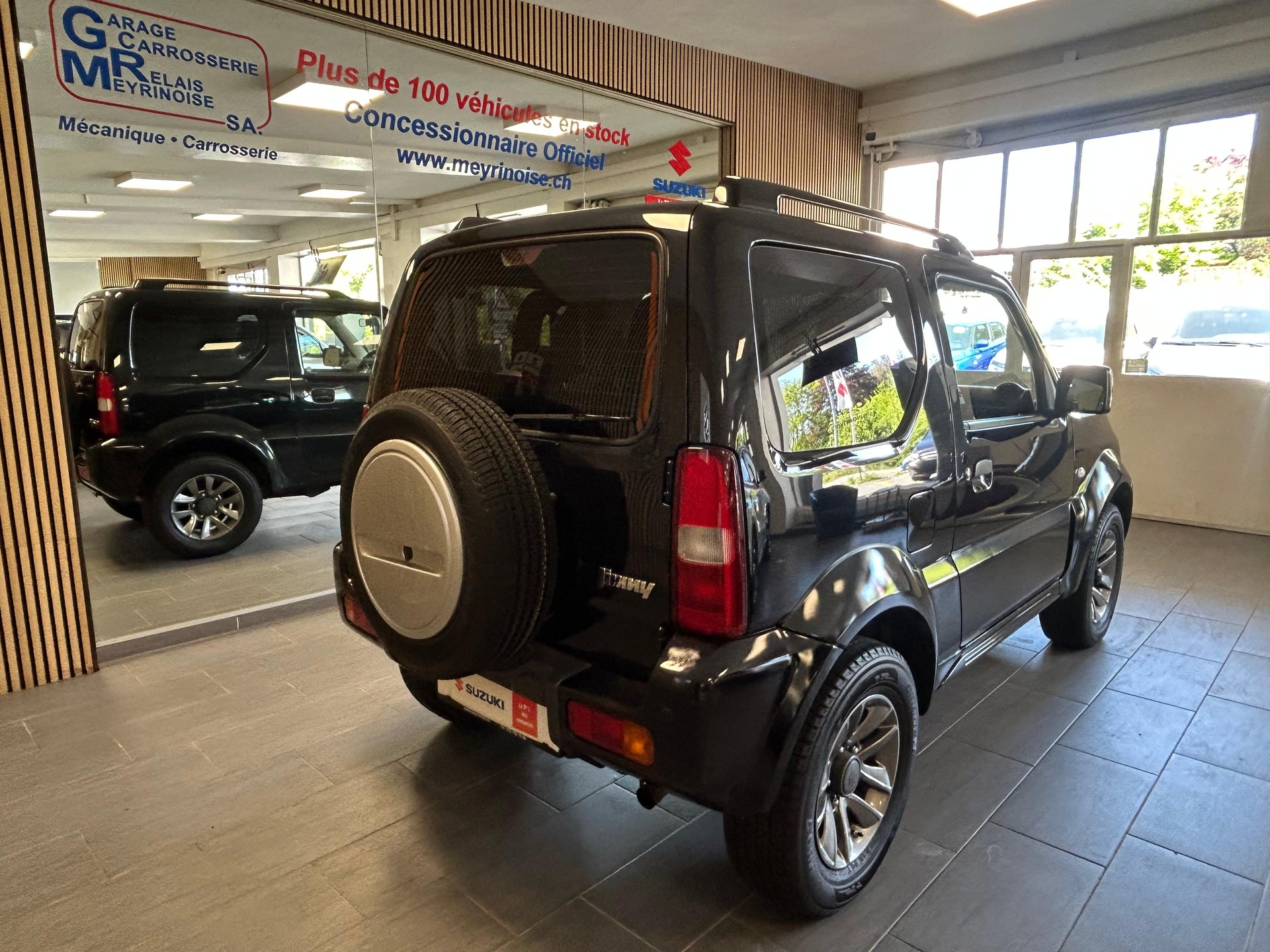 SUZUKI Jimny Wagon 1.3 4WD Sergio Cellano Top Automatique 4 Place/4Platz-image-6