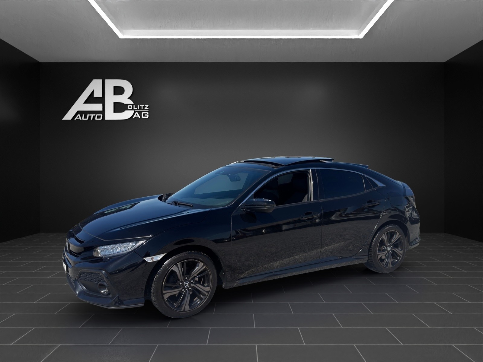 HONDA Civic 1.0 VTEC Executive CVT-image-1