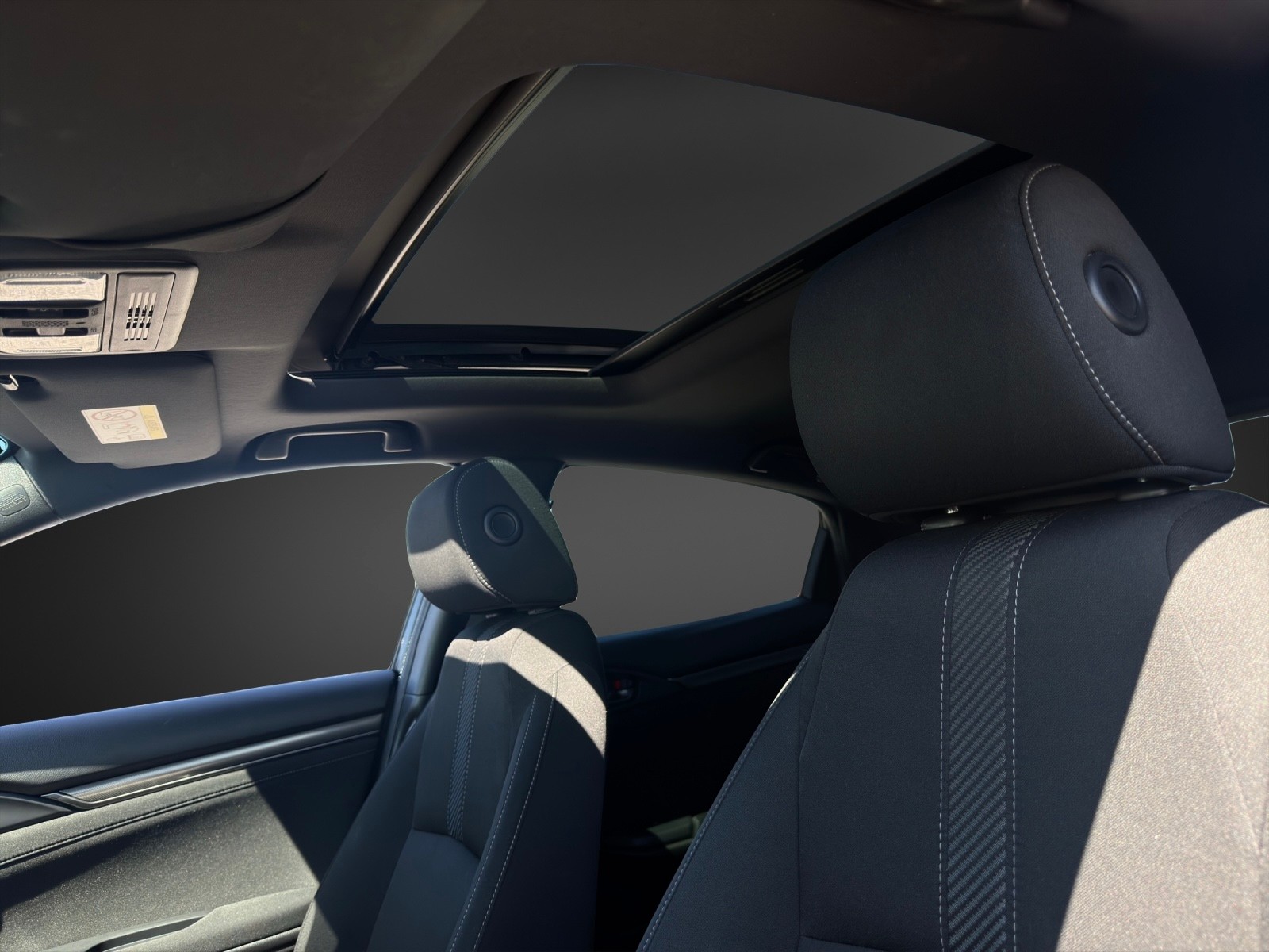 HONDA Civic 1.0 VTEC Executive CVT-image-10