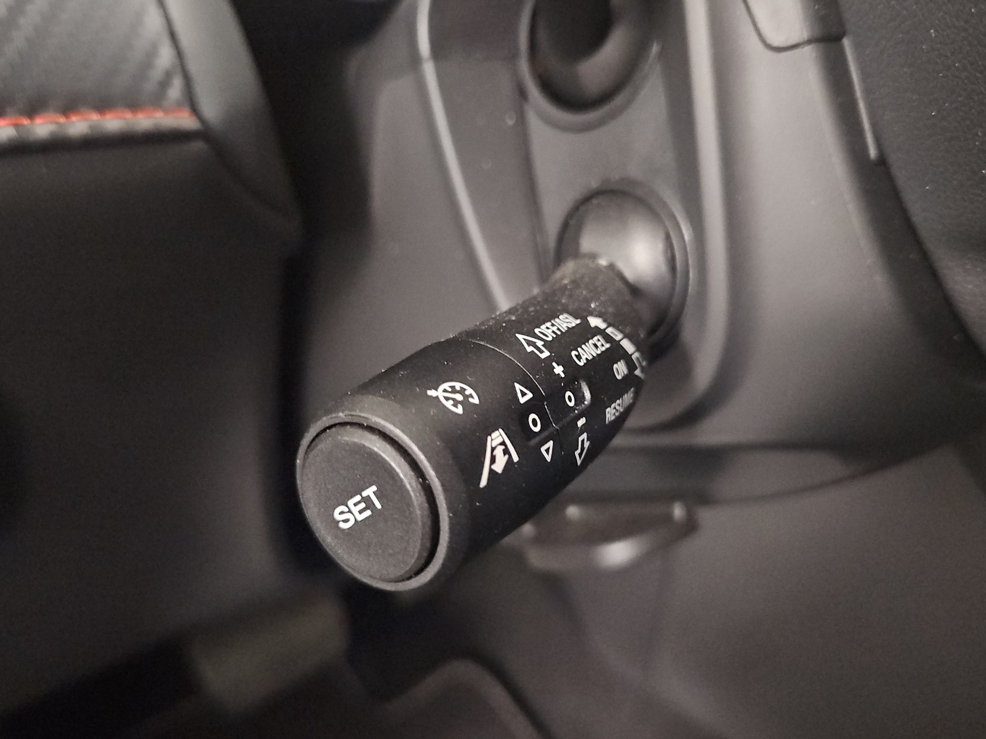 MG ZS EV 70kWh Luxury-image-19