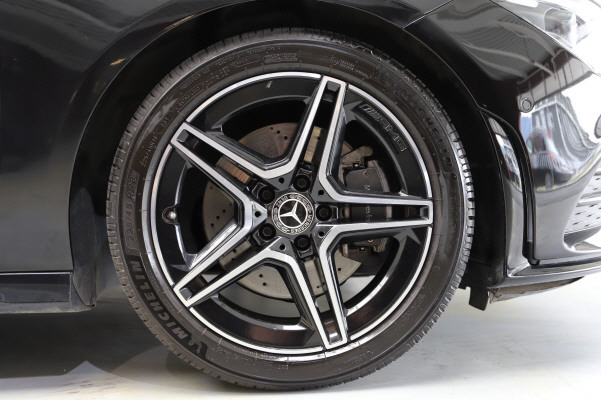 MERCEDES-BENZ CLA SB 220d AMG Line 4M-image-12