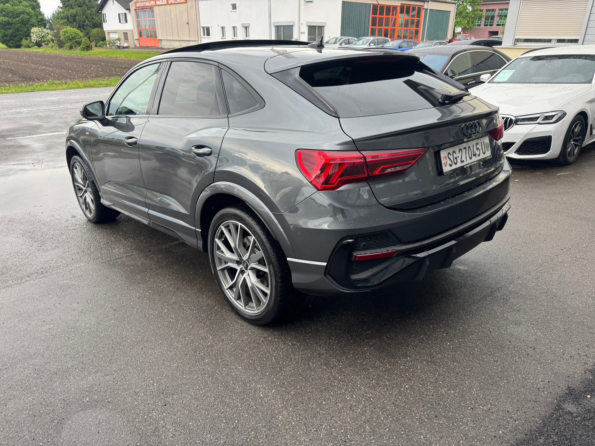 AUDI Q3 Sportback 40 TDI S line quattro S-tronic-image-7