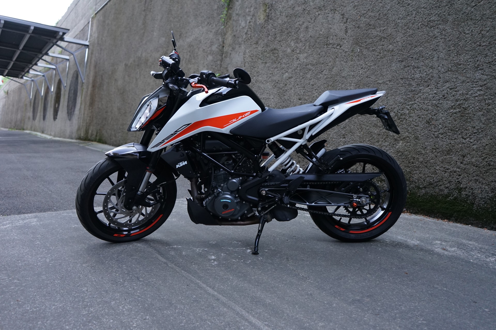 KTM 390 Duke Tiefergelegt