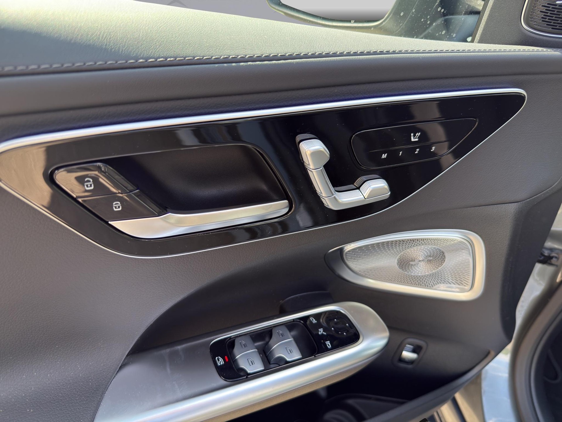 MERCEDES-BENZ C 220 d Swiss Star AMG Line 4matic Kombi-image-10