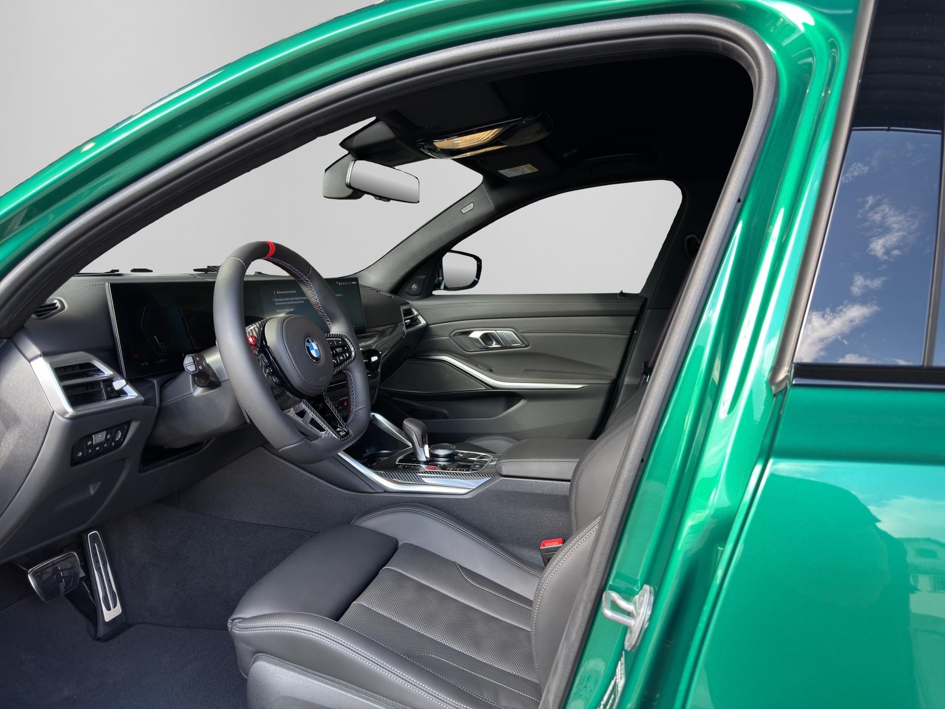 BMW M3 Competition xDrive Touring-image-10