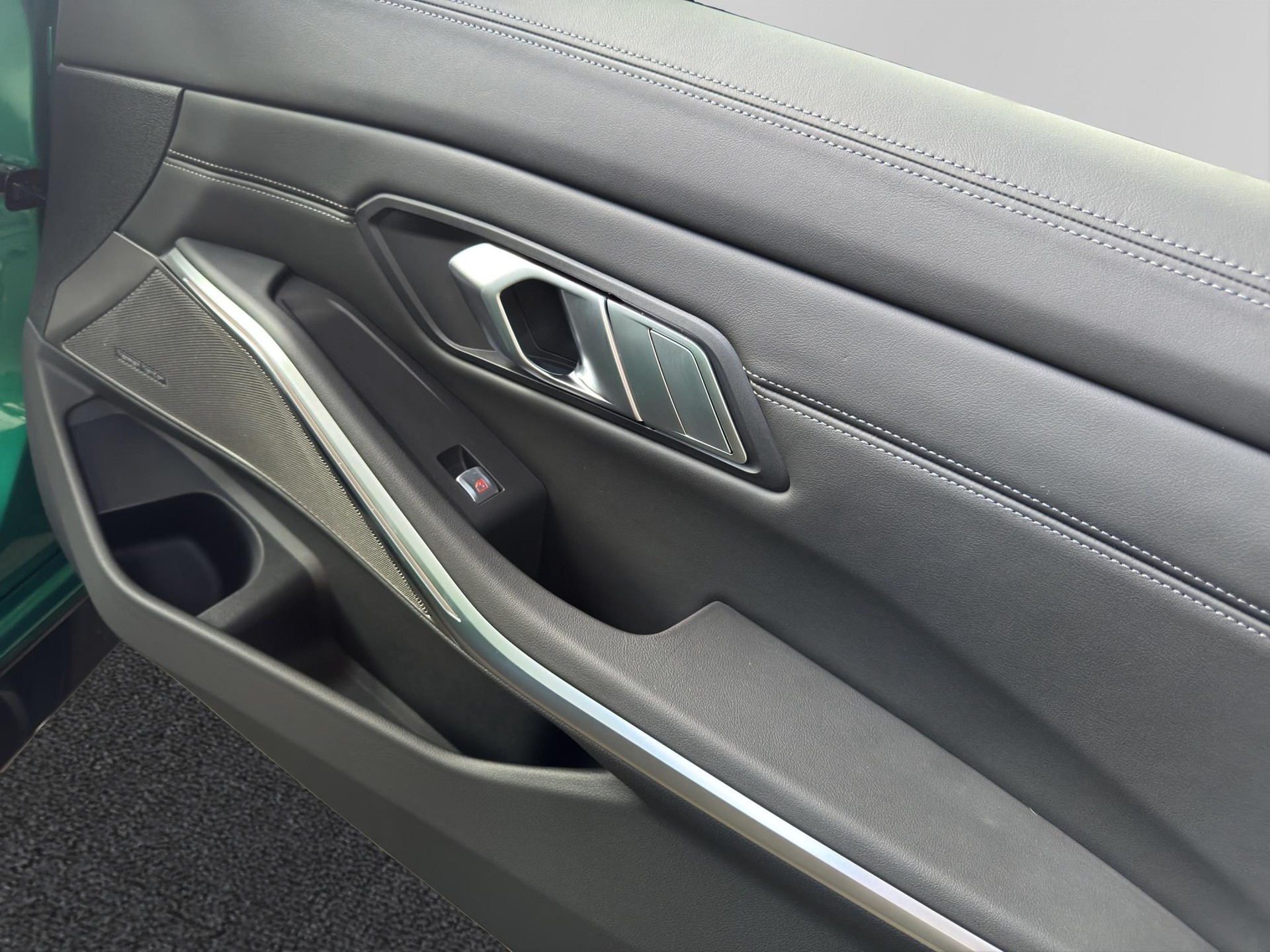 BMW M3 Competition xDrive Touring-image-18