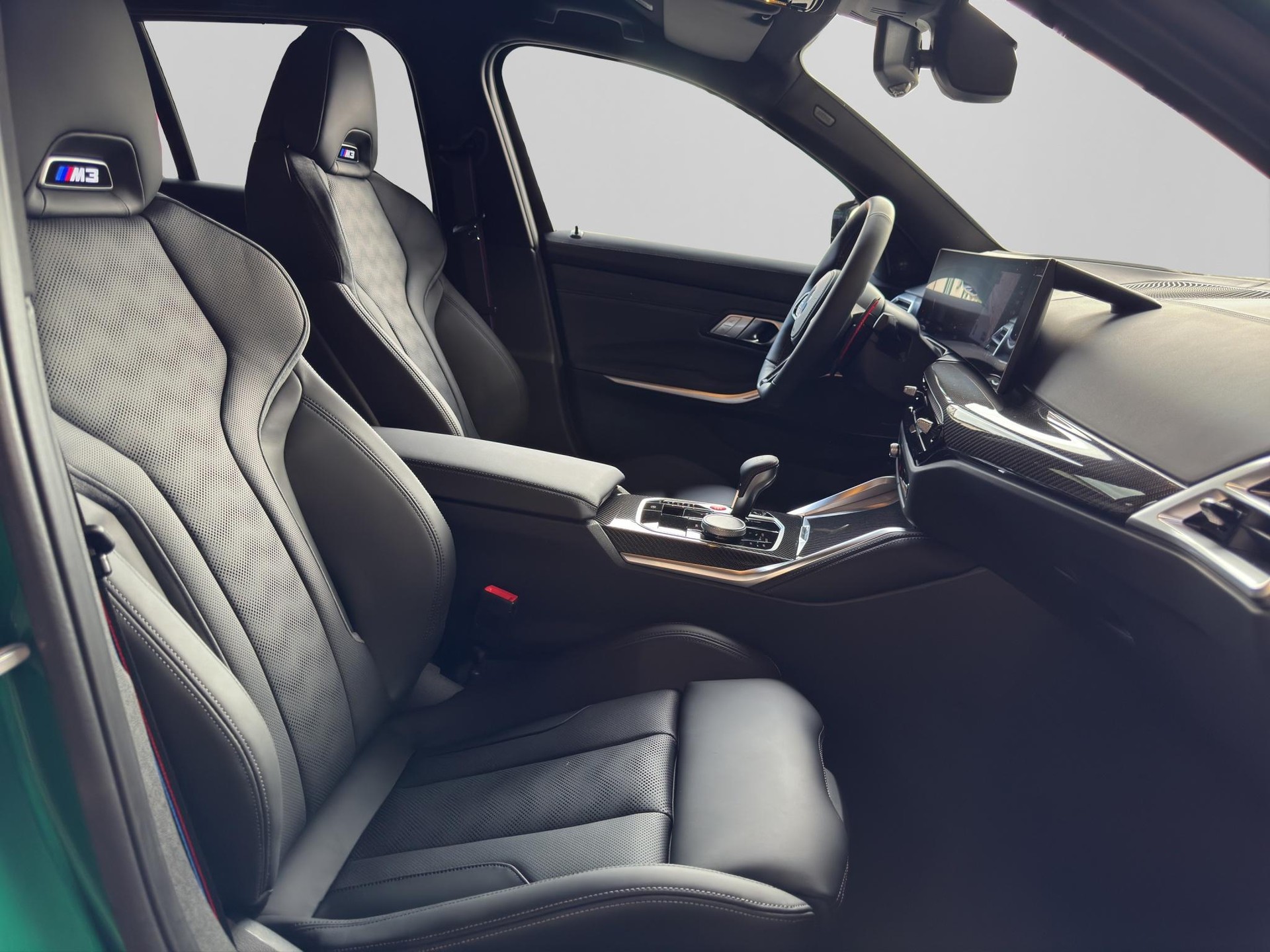 BMW M3 Competition xDrive Touring-image-17
