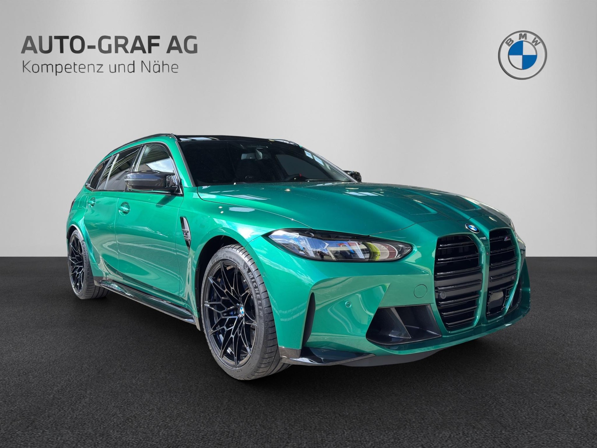 BMW M3 Competition xDrive Touring-image-6