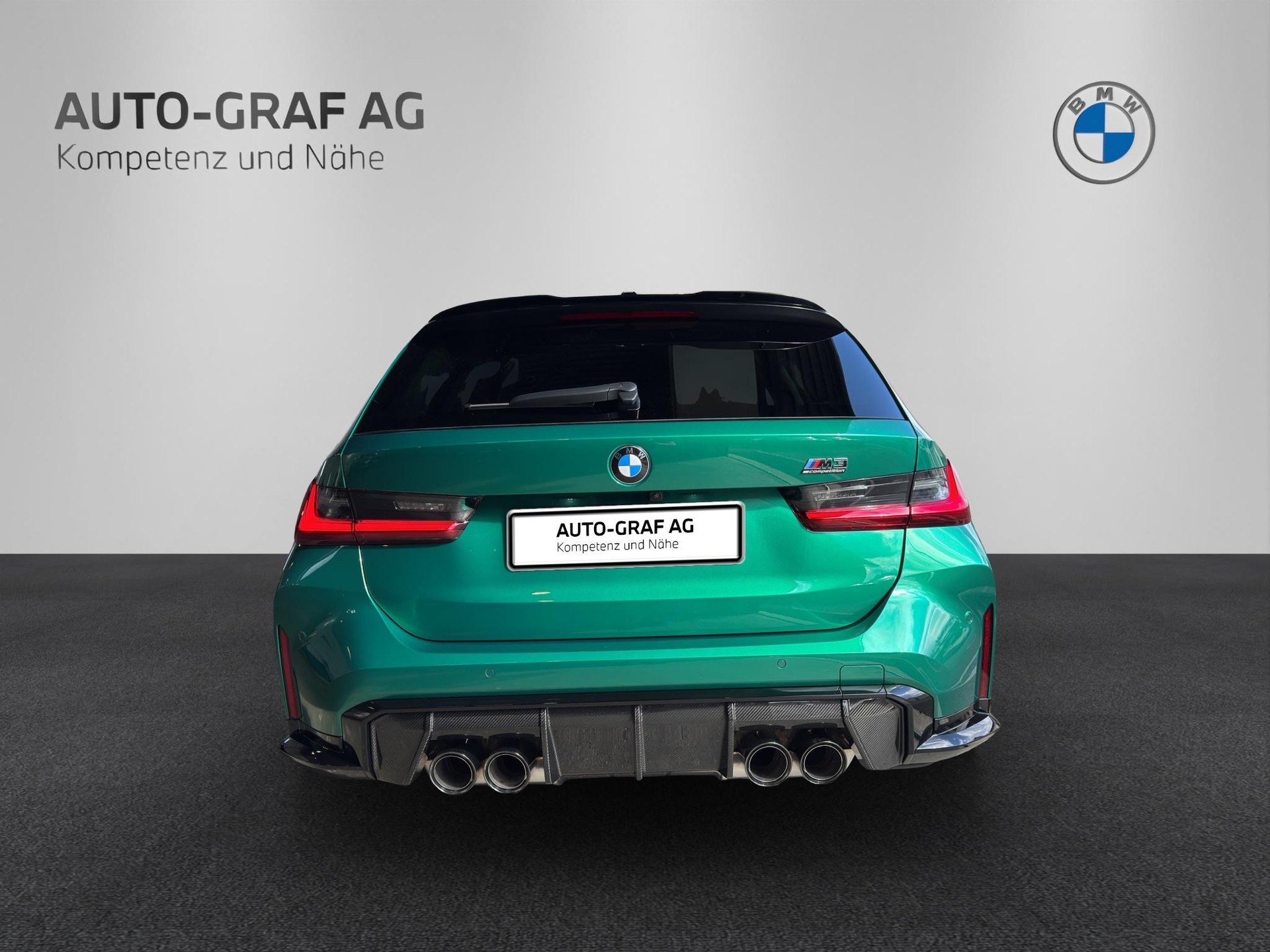 BMW M3 Competition xDrive Touring-image-3